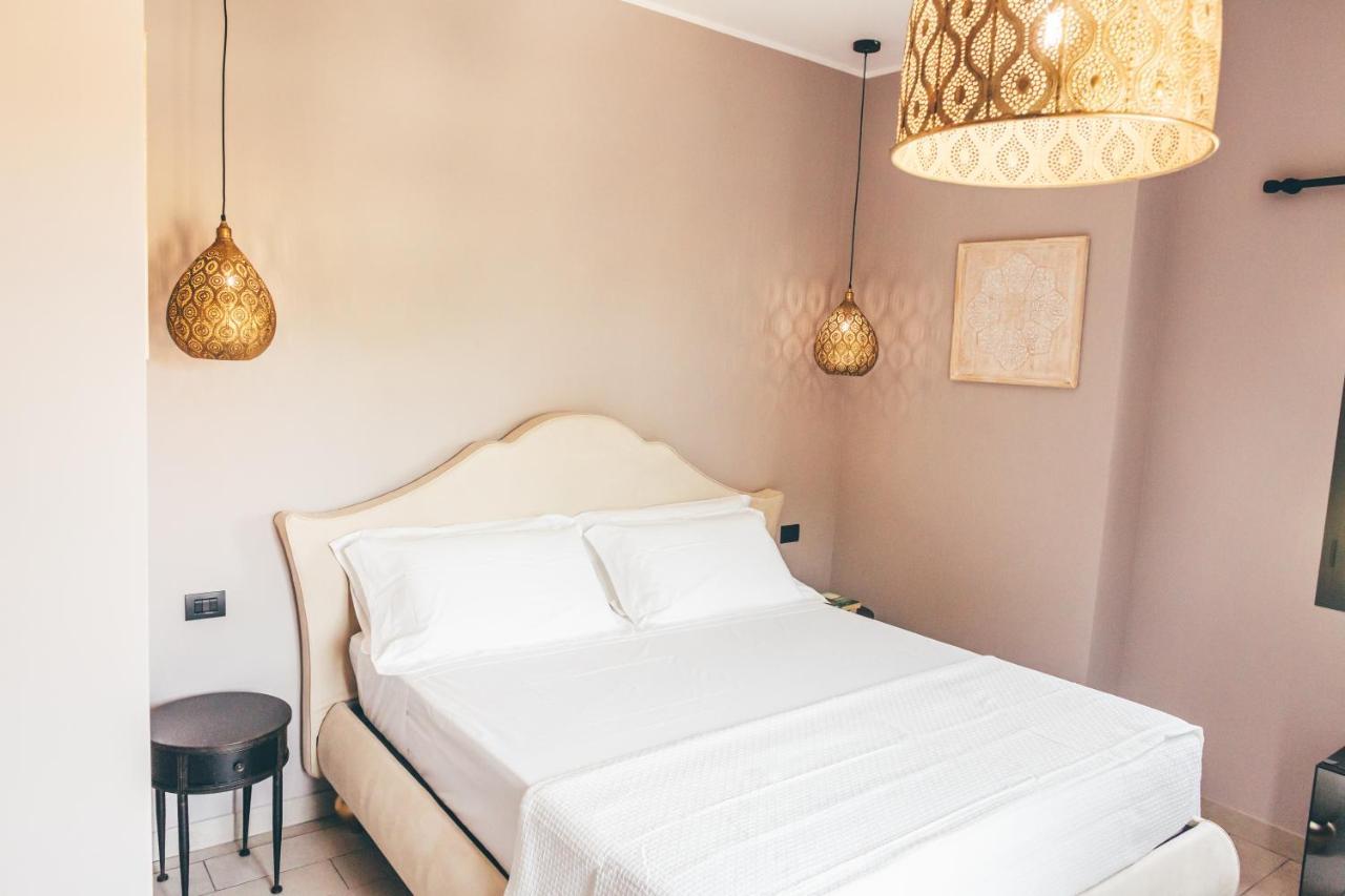 Eksotika Bed & Breakfast โอลิเวริ ภายนอก รูปภาพ