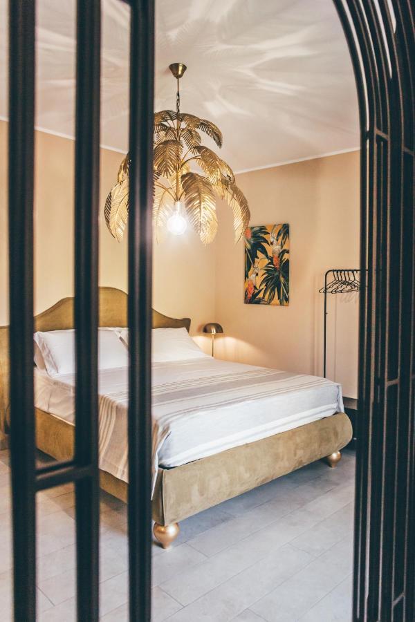Eksotika Bed & Breakfast โอลิเวริ ภายนอก รูปภาพ