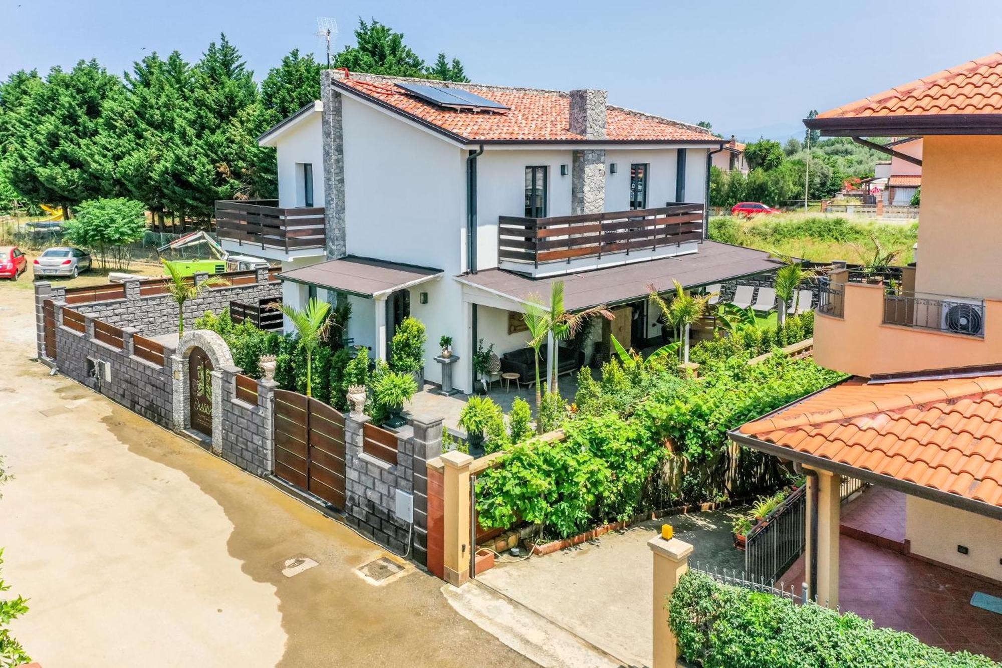 Eksotika Bed & Breakfast โอลิเวริ ภายนอก รูปภาพ