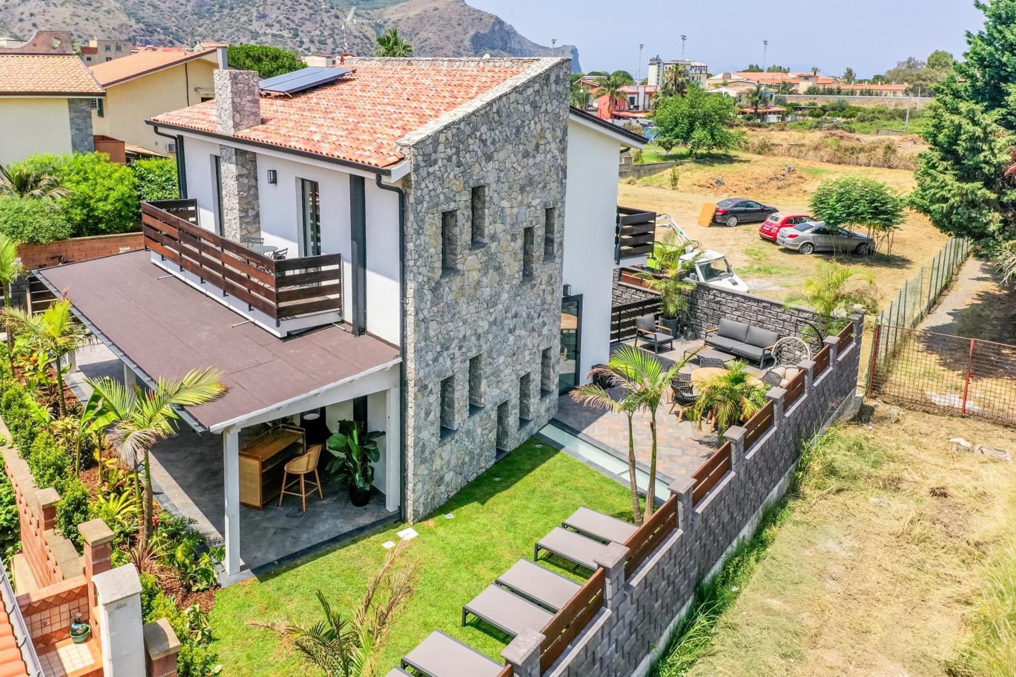 Eksotika Bed & Breakfast โอลิเวริ ภายนอก รูปภาพ